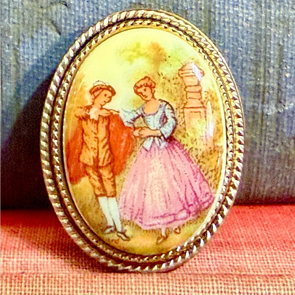 NONY NEW YORK LIMOGES CAMEO BUTTON COVER GOLD PLATED
